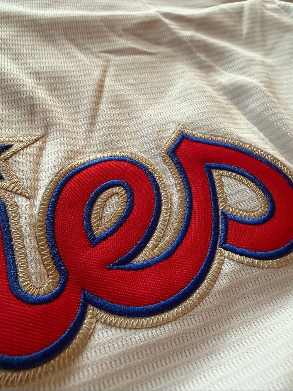 Nike Cream Schwarber Phillies - Picture 4 of 4